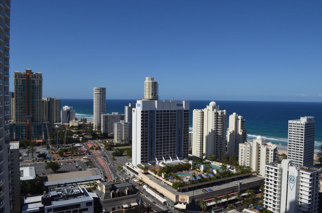 Appartement Great Escape at Chevron Renaissance à Gold Coast Extérieur photo